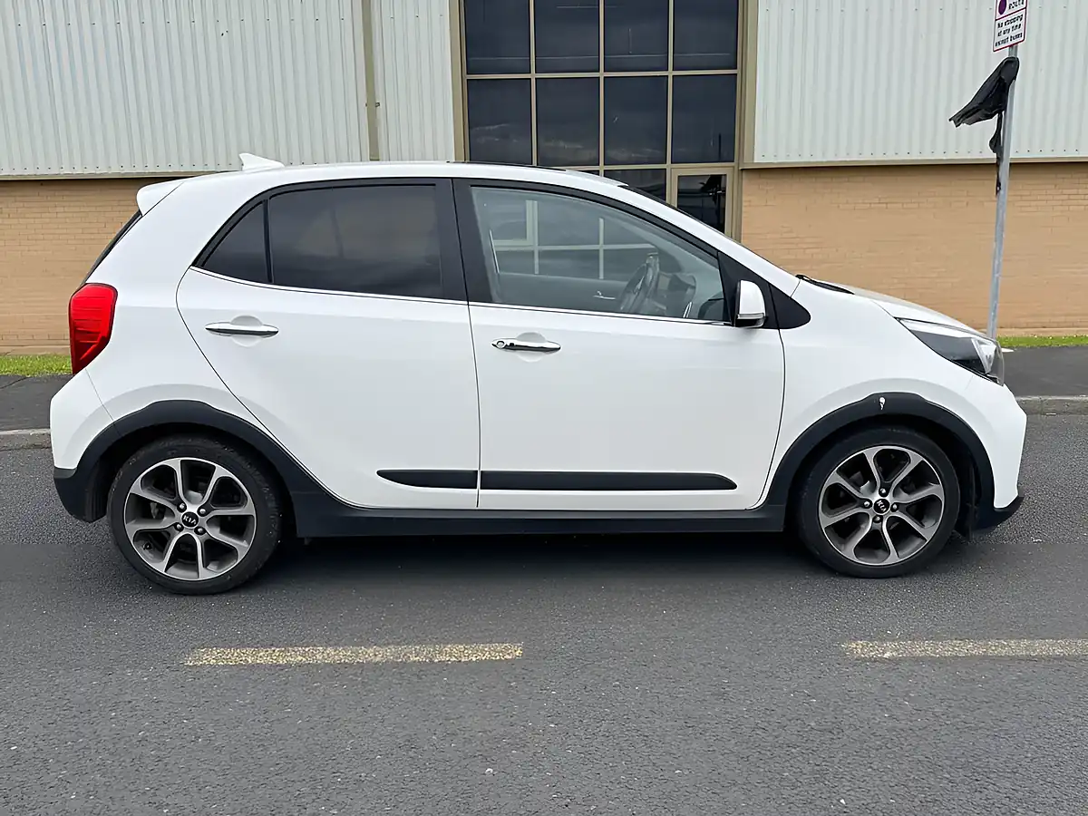 Used 2019 Kia Picanto X-Line S Clear White - Interior and Exterior details 6