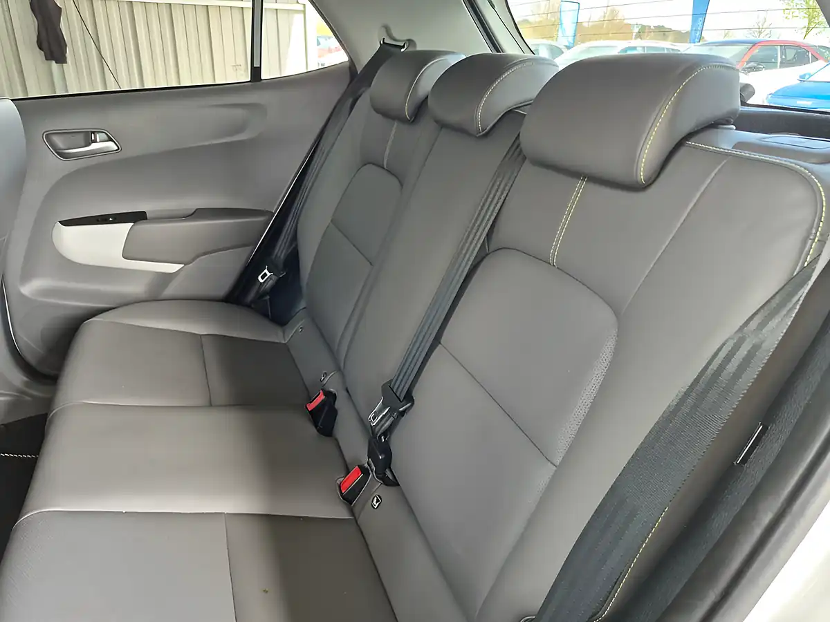 Used 2019 Kia Picanto X Line S White - Interior and Exterior details 16