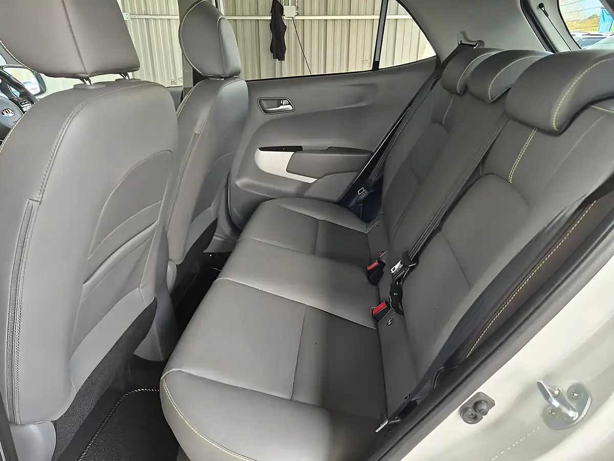 Used 2019 Kia Picanto X Line S White - Interior and Exterior details 17