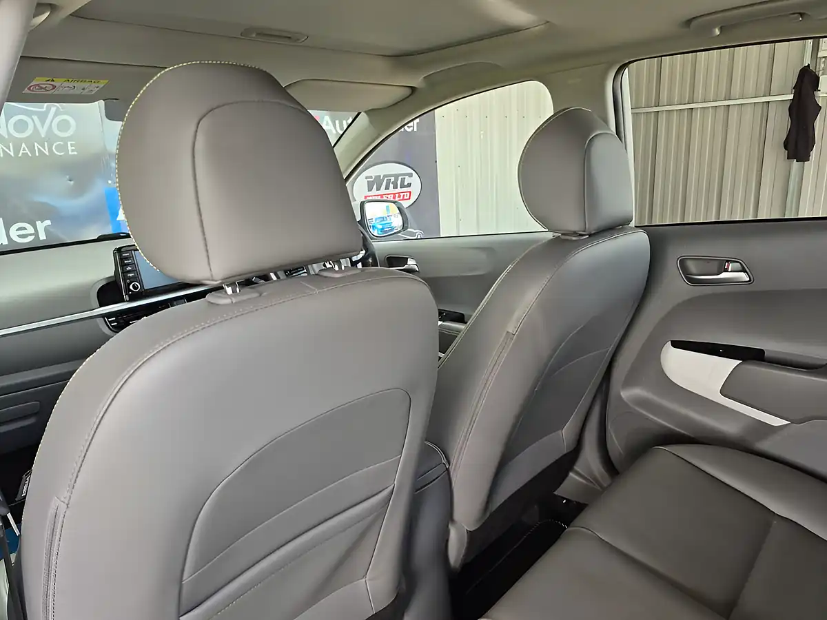 Used 2019 Kia Picanto X Line S White - Interior and Exterior details 18