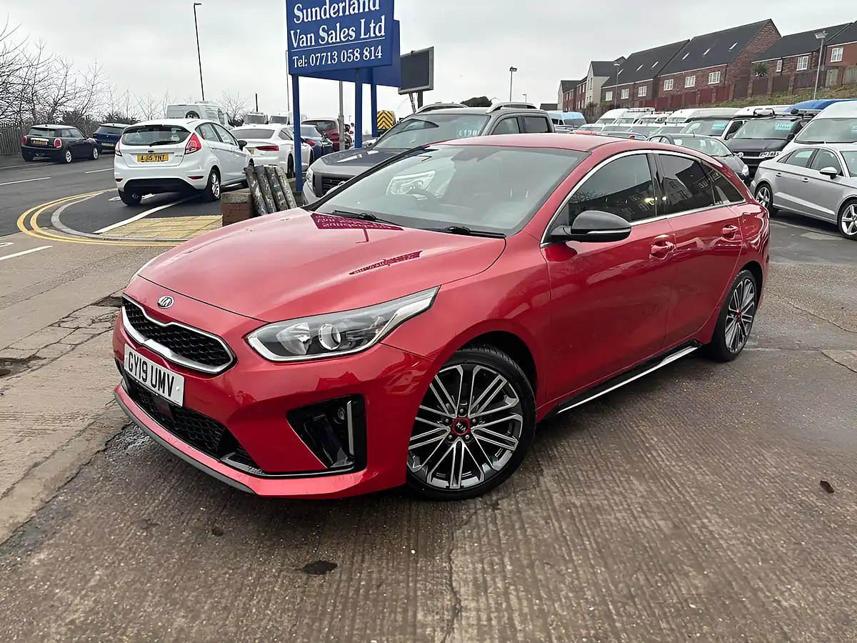 Used 2019 Kia Proceed GT-Line Red - Front View