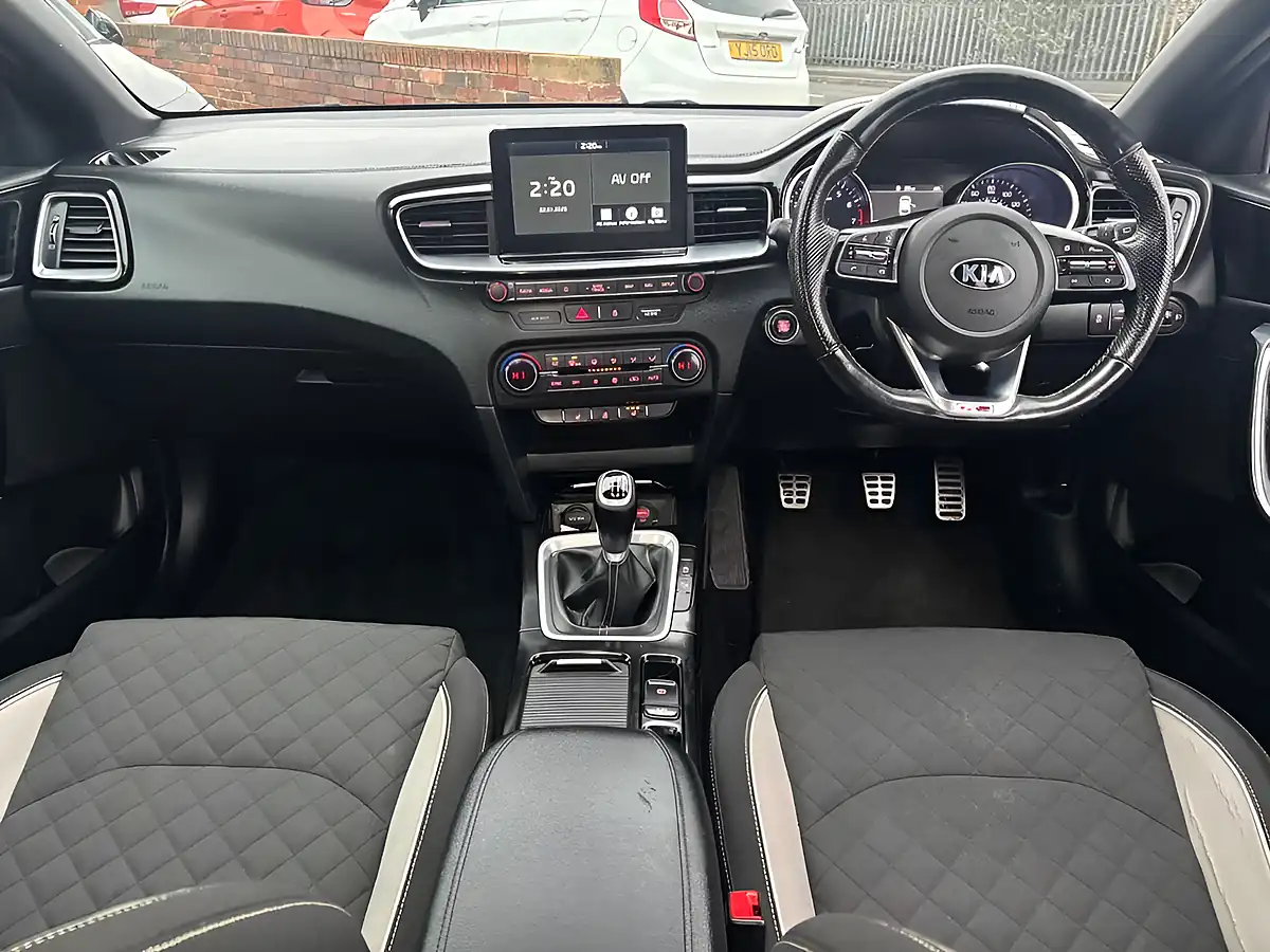 Used 2019 Kia Proceed GT-Line Red - Interior and Exterior details 12