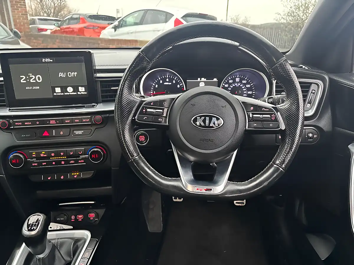 Used 2019 Kia Proceed GT-Line Red - Interior and Exterior details 13