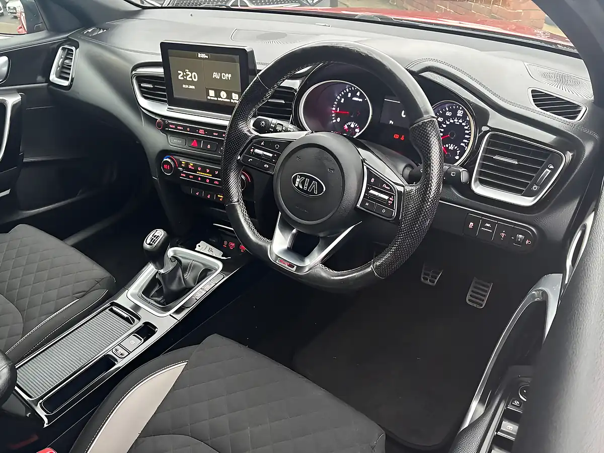 Used 2019 Kia Proceed GT-Line Red - Interior and Exterior details 14