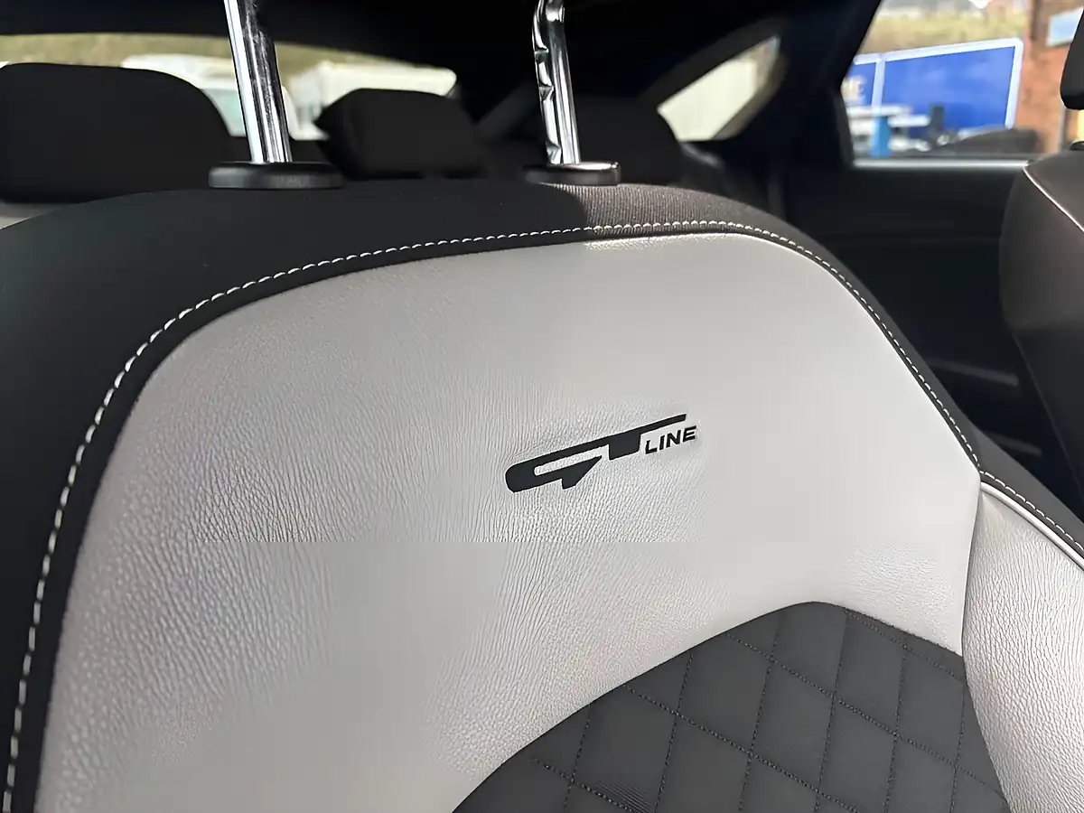 Used 2019 Kia Proceed GT-Line Red - Interior and Exterior details 15