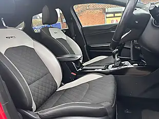 Used 2019 Kia Proceed GT-Line Red - Interior and Exterior details 16