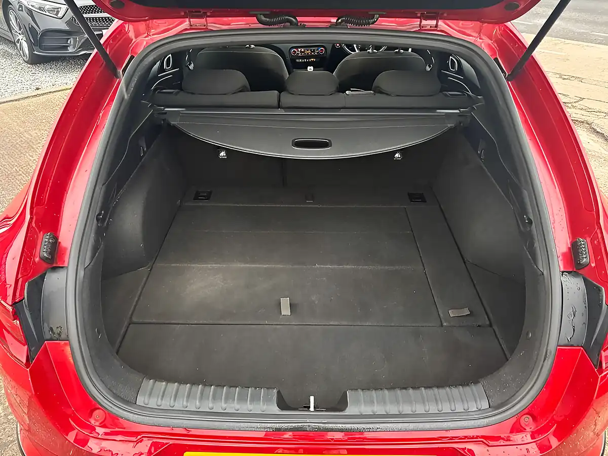 Used 2019 Kia Proceed GT-Line Red - Interior and Exterior details 18