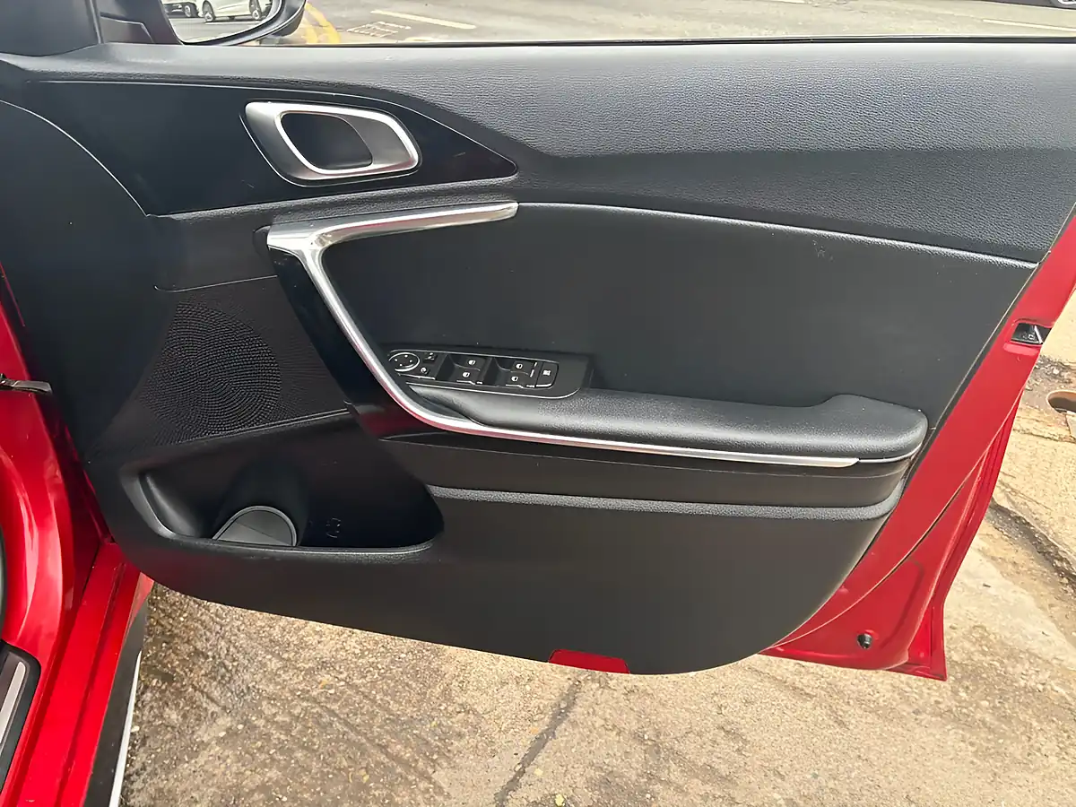 Used 2019 Kia Proceed GT-Line Red - Interior and Exterior details 19