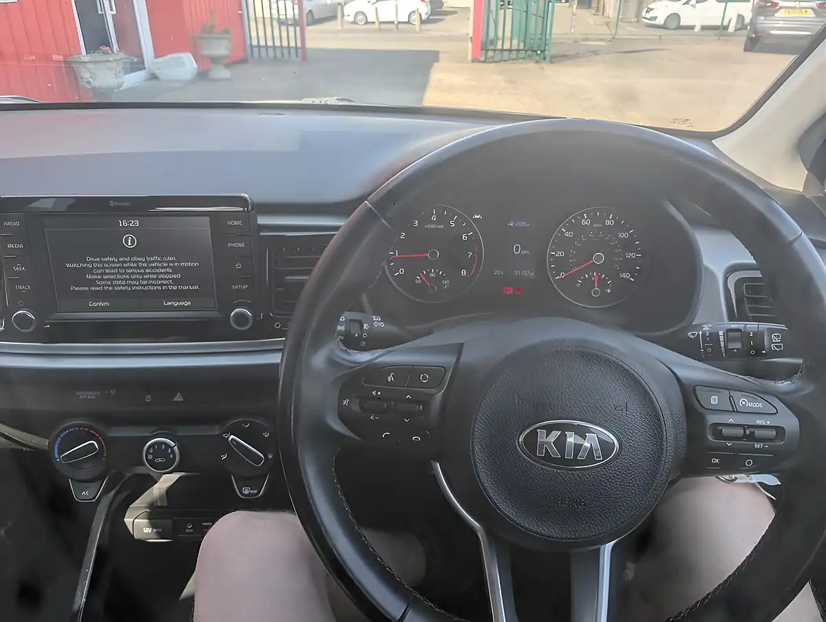 Used 2019 Kia Rio 2 Grey - Interior and Exterior details 5