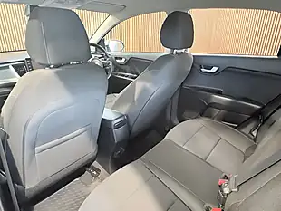 Used 2019 Kia Rio 2 White - Interior and Exterior details 16