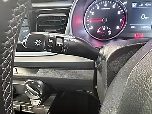 Used 2019 Kia Rio 2 White - Interior and Exterior details 20