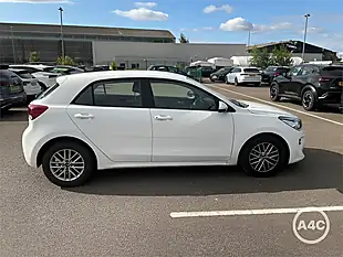 Used 2019 Kia Rio 2 White - Interior and Exterior details 3