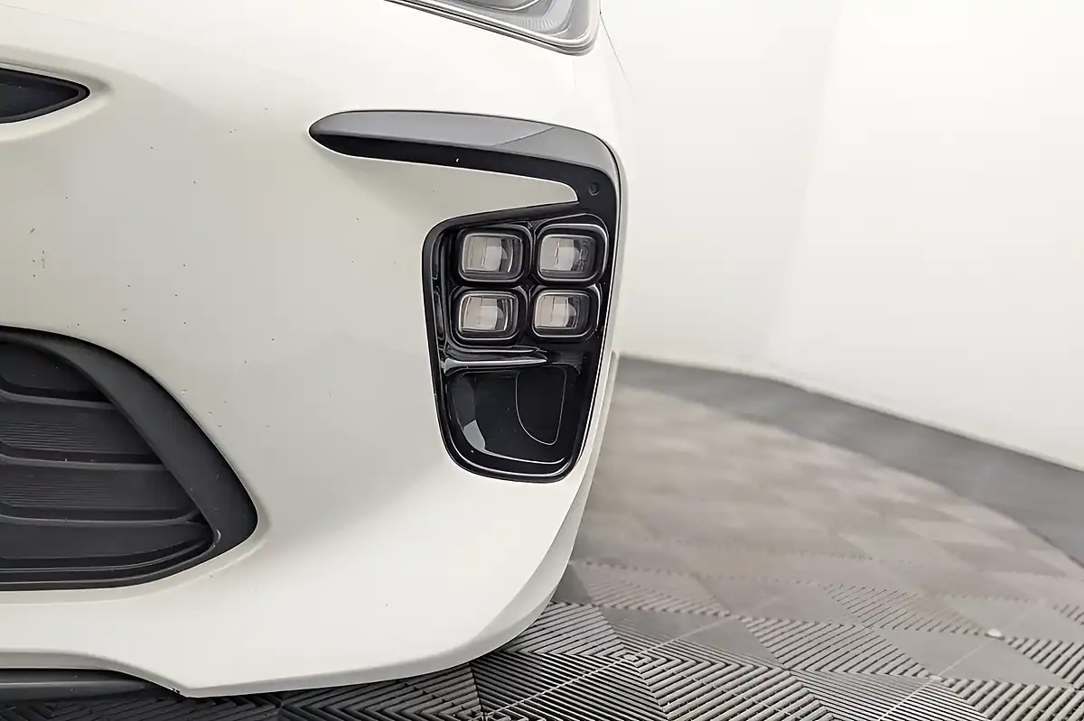 Used 2019 Kia Rio GT-Line White - Interior and Exterior details 17
