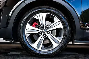 Used 2019 Kia Sorento GT-Line S Black - Interior and Exterior details 17