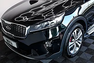 Used 2019 Kia Sorento GT-Line S Black - Interior and Exterior details 19