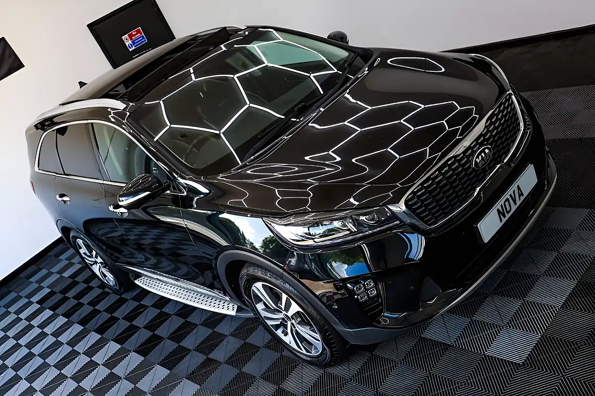 Used 2019 Kia Sorento GT-Line S Black - Interior and Exterior details 4