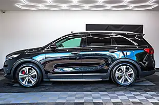 Used 2019 Kia Sorento GT-Line S Black - Interior and Exterior details 6