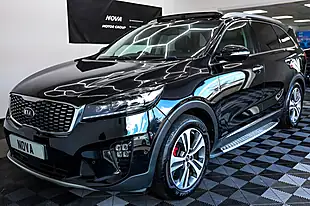 Used 2019 Kia Sorento GT-Line S Black - Interior and Exterior details 7