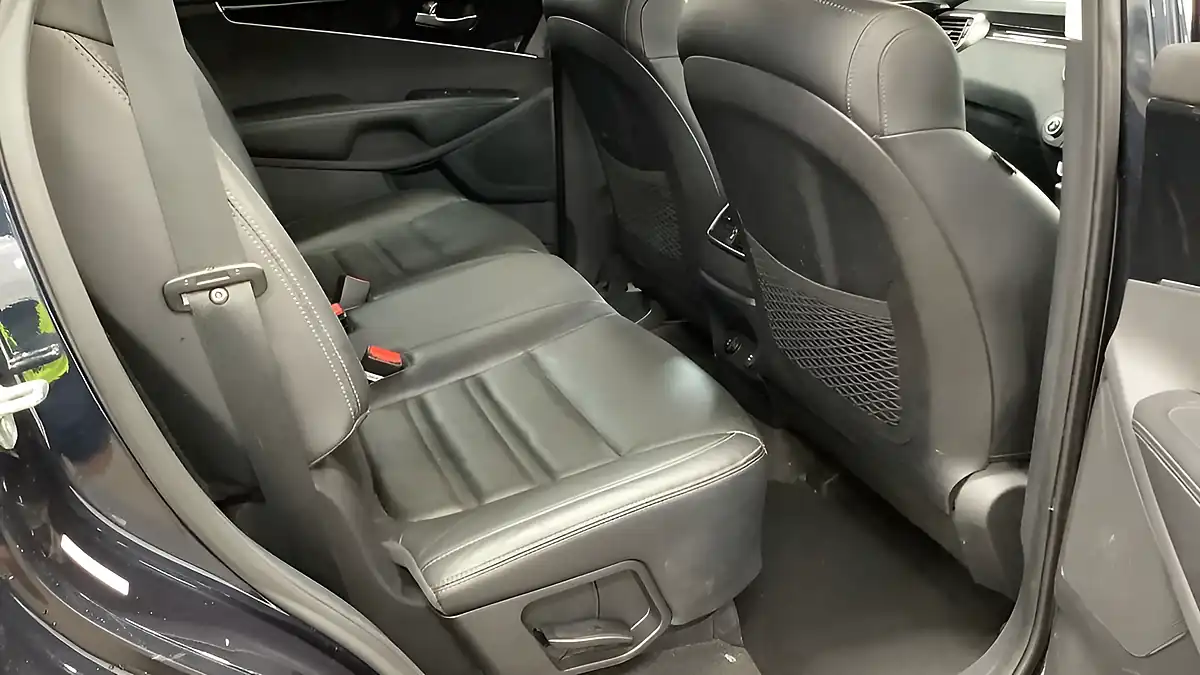 Used 2019 Kia Sorento KX-2 Blue - Interior and Exterior details 17