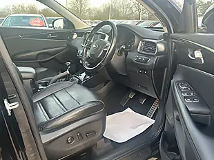 Used 2019 Kia Sorento KX-3 Black - Interior and Exterior details 7