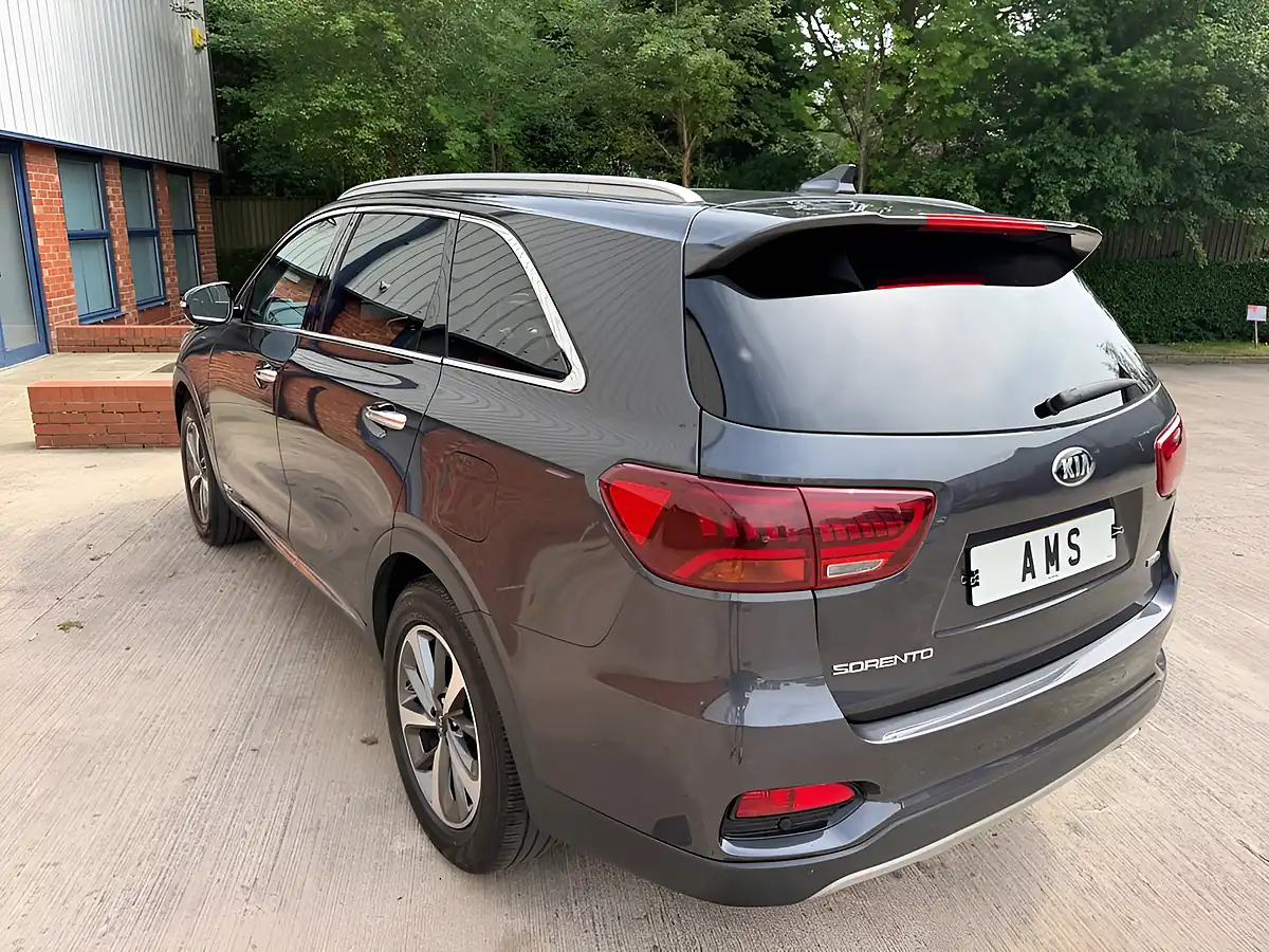 Used 2019 Kia Sorento Kx-3 Grey - Interior and Exterior details 17