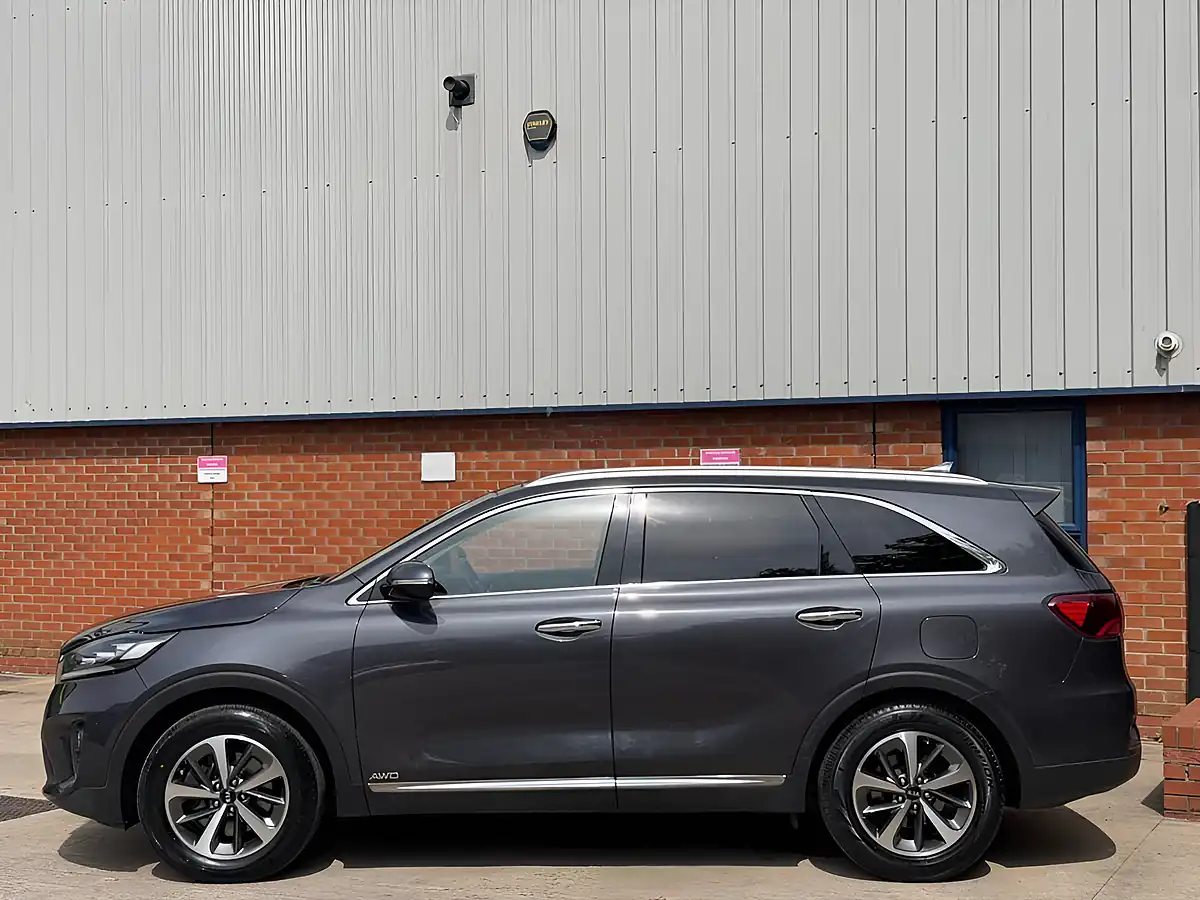 Used 2019 Kia Sorento Kx-3 Grey - Interior and Exterior details 3
