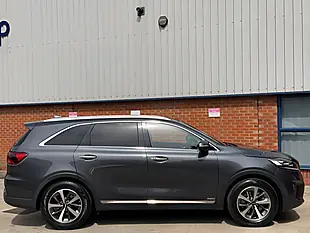 Used 2019 Kia Sorento Kx-3 Grey - Interior and Exterior details 9