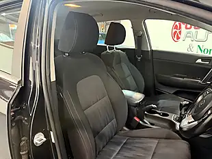 Used 2019 Kia Sportage 1 Black - Interior and Exterior details 8