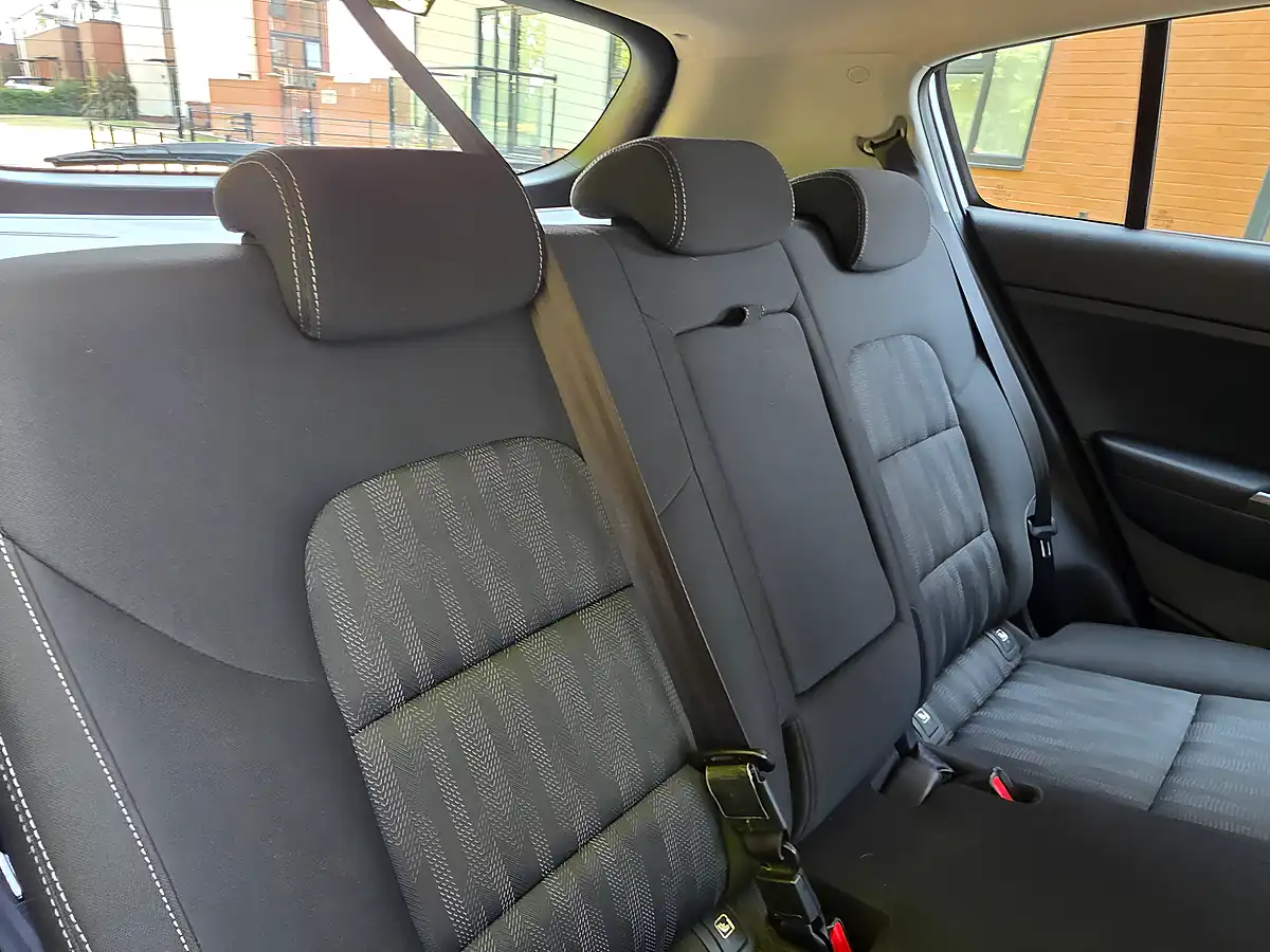 Used 2019 Kia Sportage 1 White - Interior and Exterior details 11