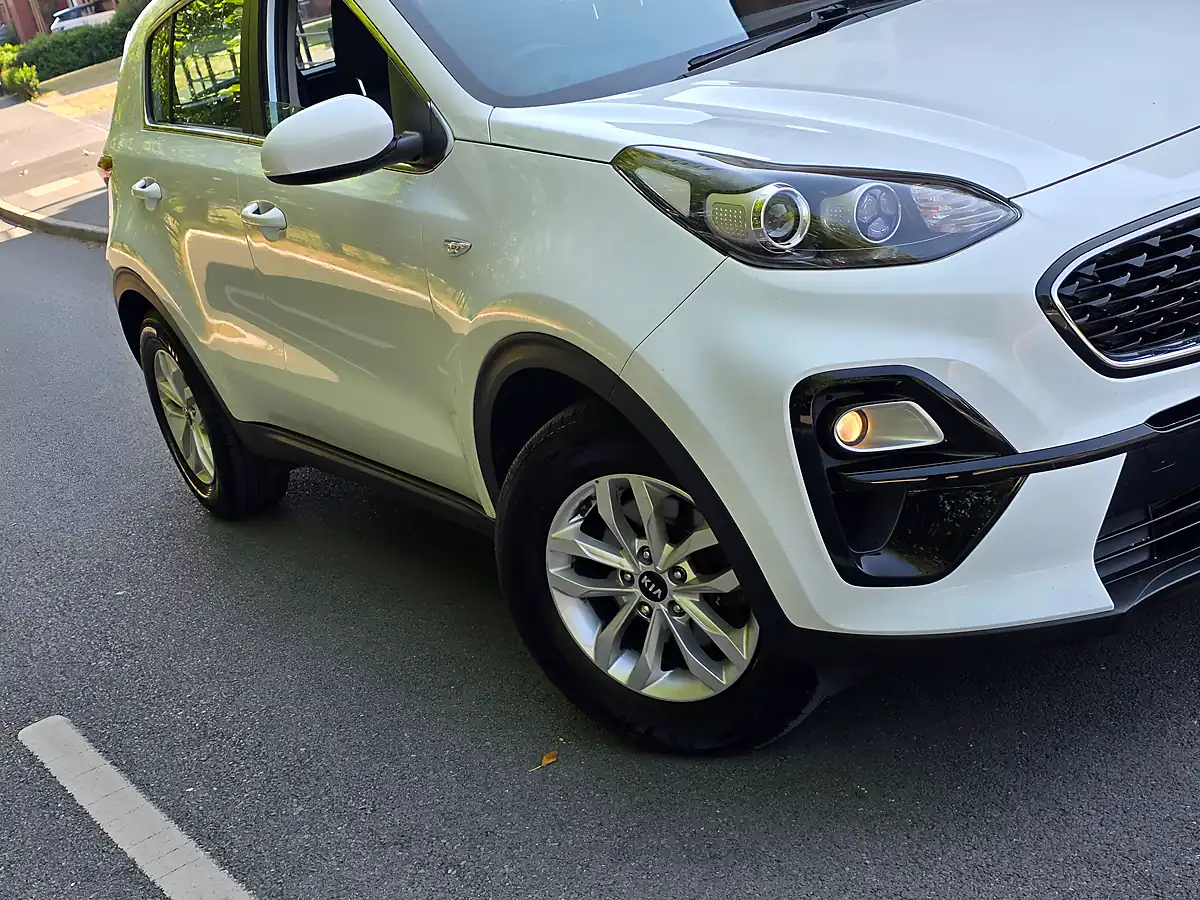 Used 2019 Kia Sportage 1 White - Interior and Exterior details 19