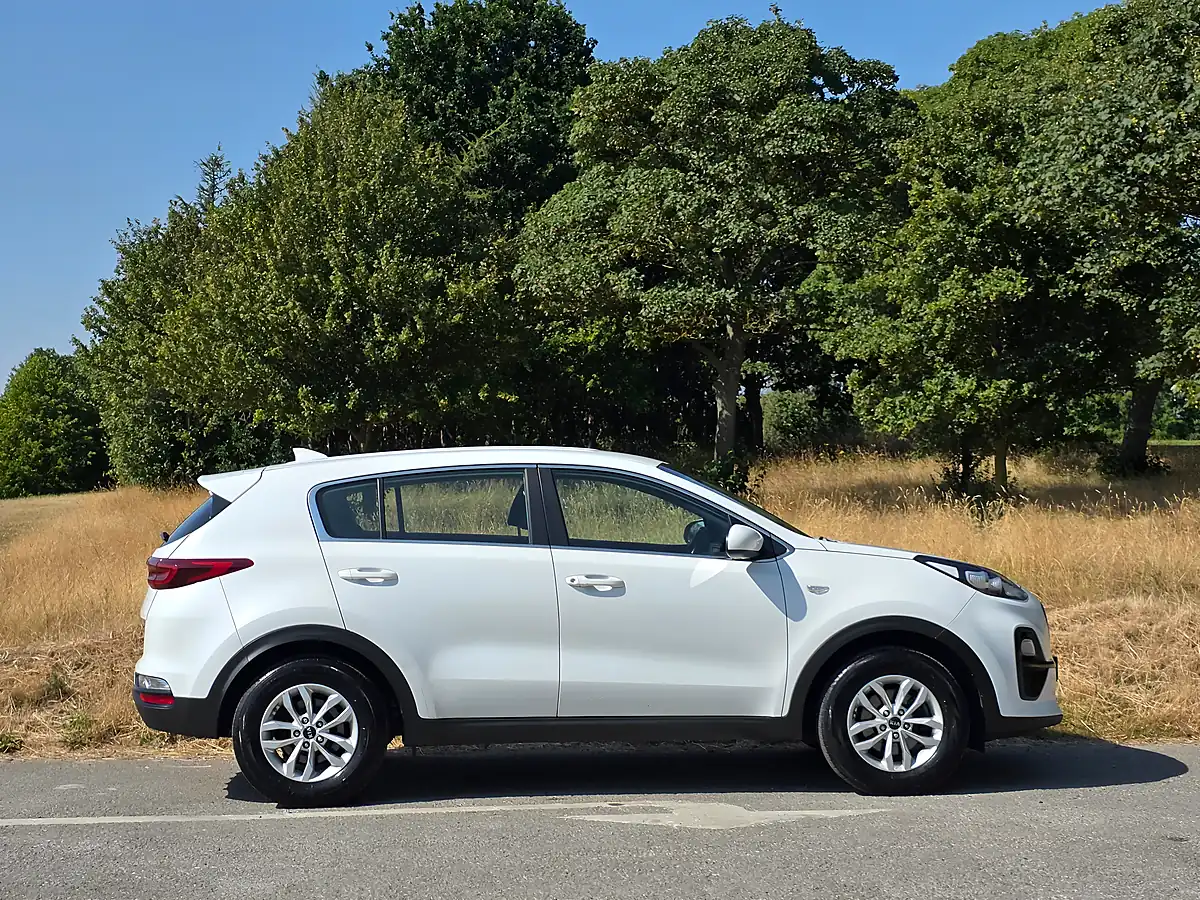 Used 2019 Kia Sportage 1 White - Interior and Exterior details 8