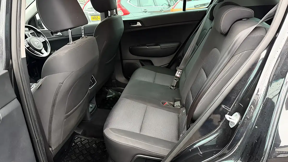 Used 2019 Kia Sportage 2 Black - Interior and Exterior details 20