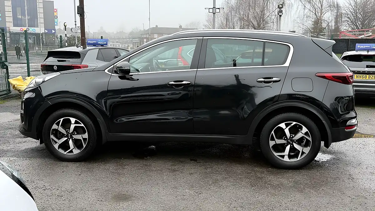 Used 2019 Kia Sportage 2 Black - Interior and Exterior details 7