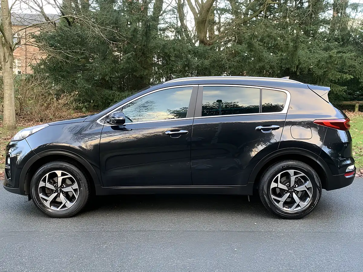 Used 2019 Kia Sportage 2 Black - Interior and Exterior details 6