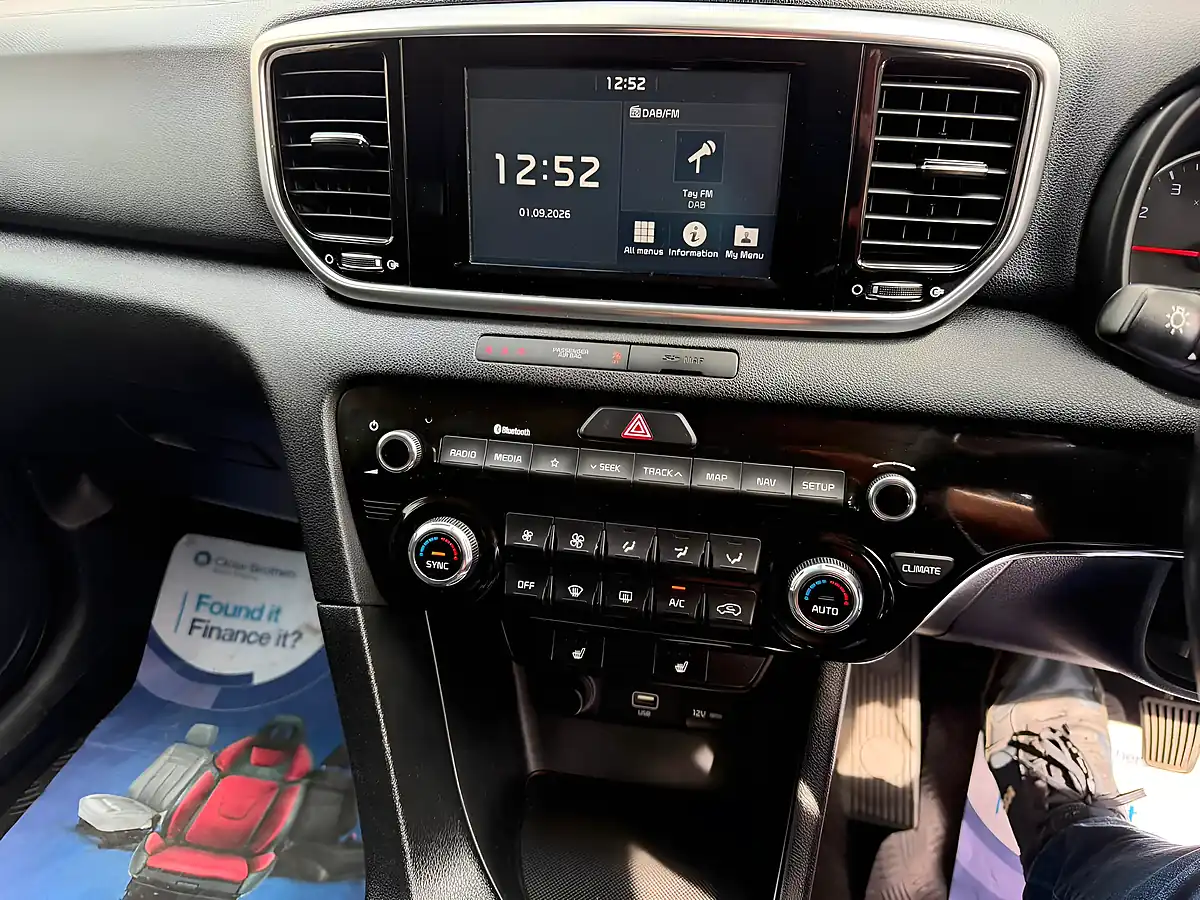 Used 2019 Kia Sportage 2 Black - Interior and Exterior details 9