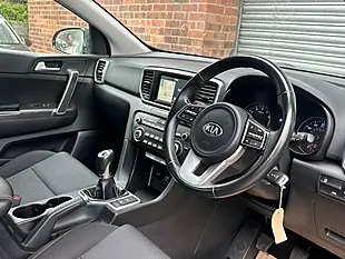 Used 2019 Kia Sportage 2 Black - Interior and Exterior details 7