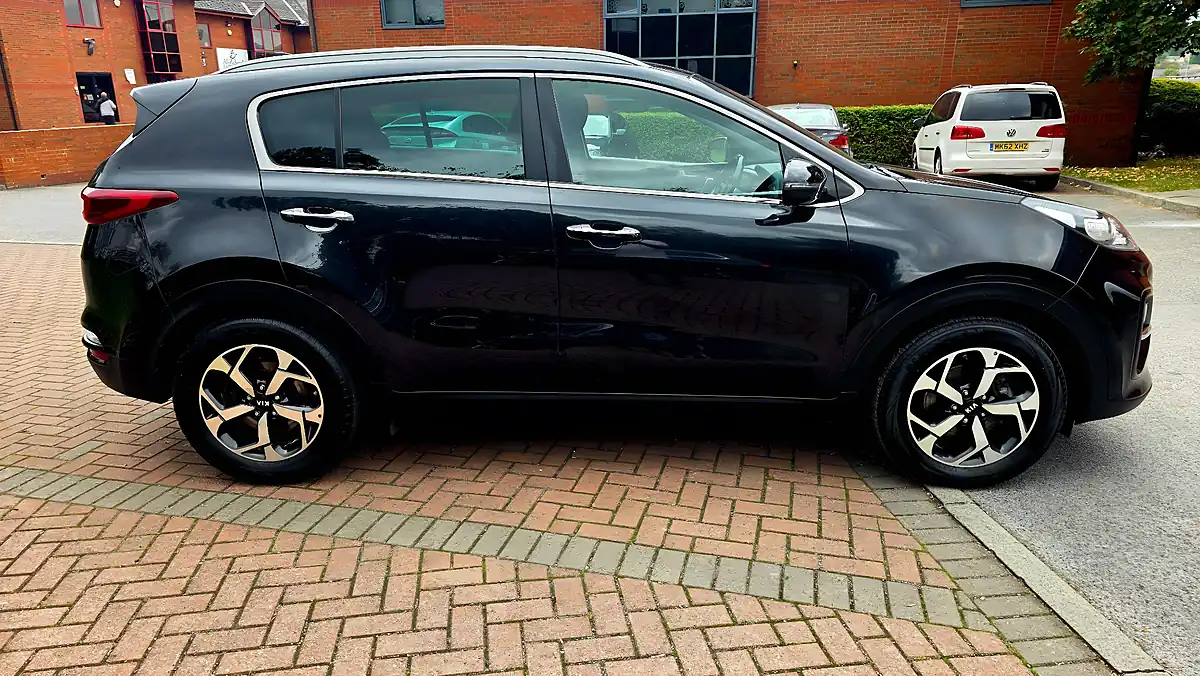 Used 2019 Kia Sportage 2 Black - Interior and Exterior details 5