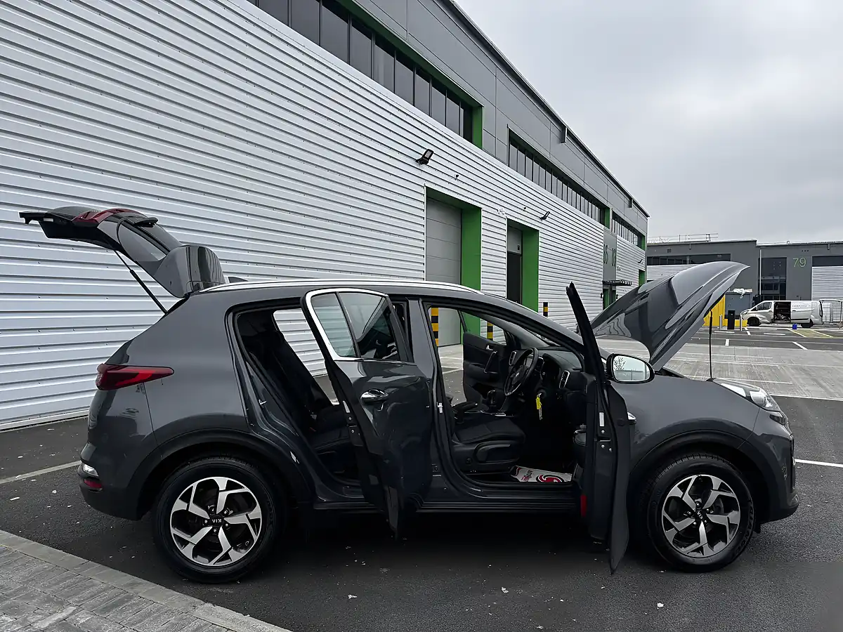 Used 2019 Kia Sportage 2 Grey - Interior and Exterior details 11