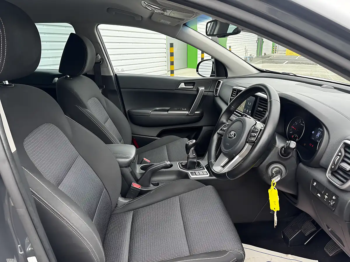 Used 2019 Kia Sportage 2 Grey - Interior and Exterior details 14