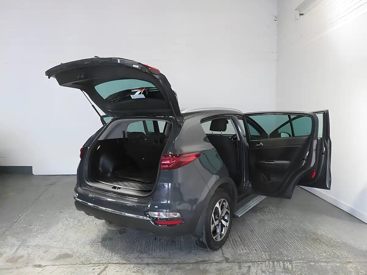 Used 2019 Kia Sportage 2 Grey - Interior and Exterior details 10