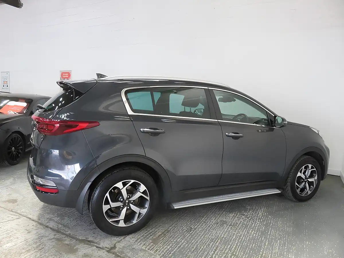 Used 2019 Kia Sportage 2 Grey - Interior and Exterior details 8