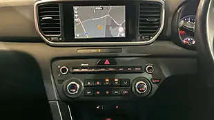 Used 2019 Kia Sportage 2 Grey - Interior and Exterior details 8
