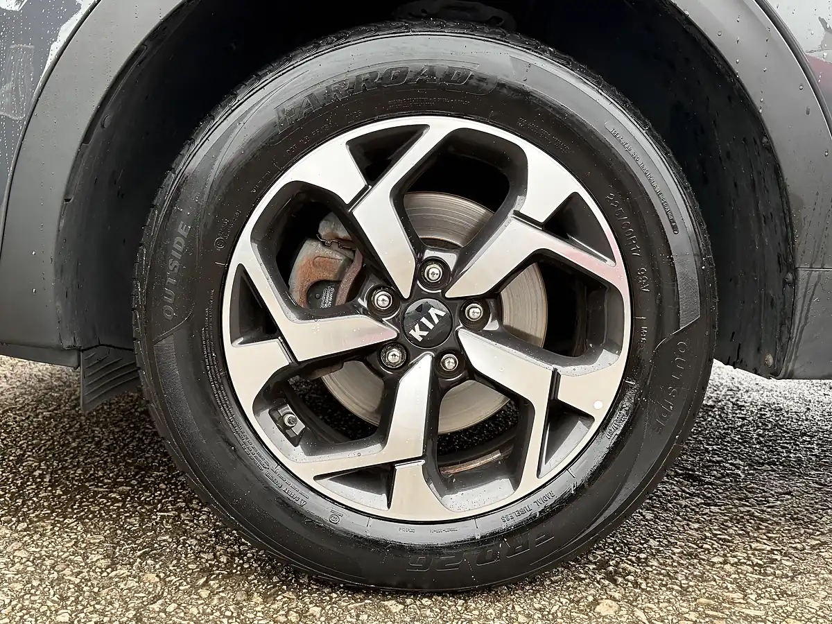 Used 2019 Kia Sportage 2 Grey - Interior and Exterior details 10