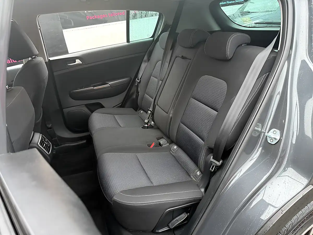 Used 2019 Kia Sportage 2 Grey - Interior and Exterior details 13
