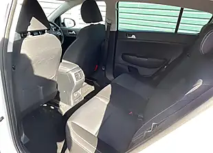 Used 2019 Kia Sportage 2 Isg White - Interior and Exterior details 10