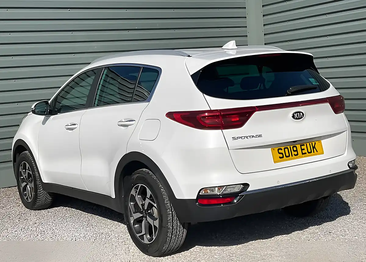 Used 2019 Kia Sportage 2 Isg White - Interior and Exterior details 14