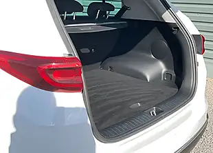 Used 2019 Kia Sportage 2 Isg White - Interior and Exterior details 16