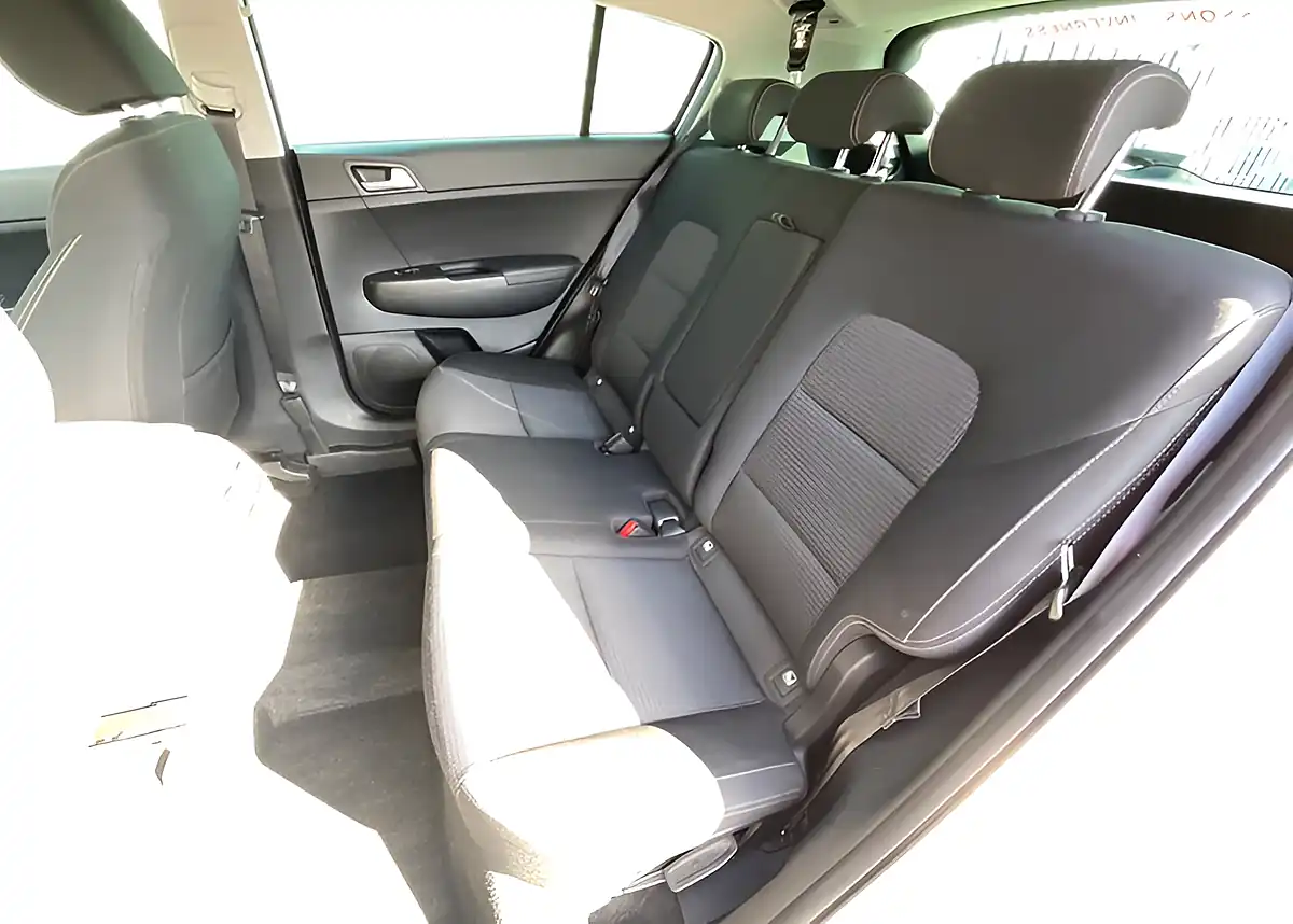 Used 2019 Kia Sportage 2 Isg White - Interior and Exterior details 19
