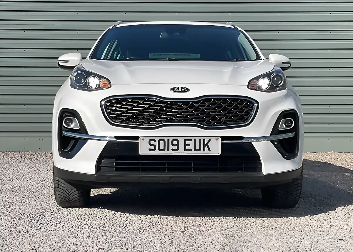 Used 2019 Kia Sportage 2 Isg White - Interior and Exterior details 6