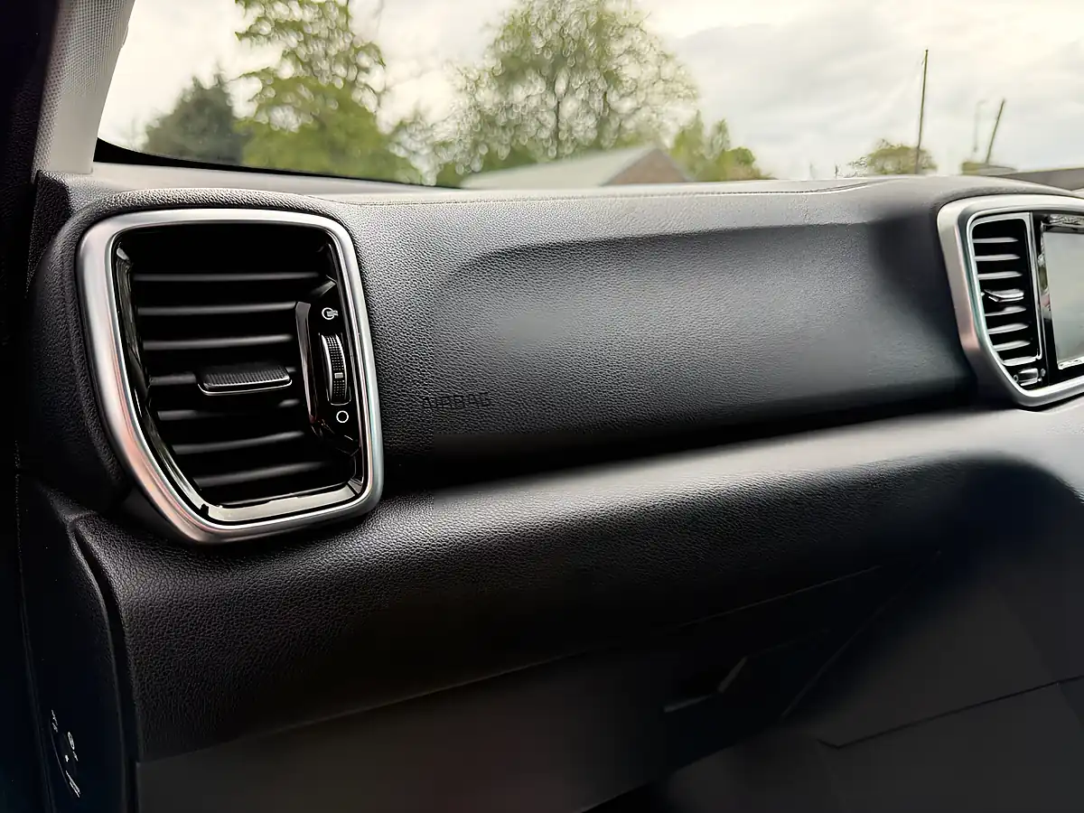 Used 2019 Kia Sportage 2 Phantom Black - Interior and Exterior details 18